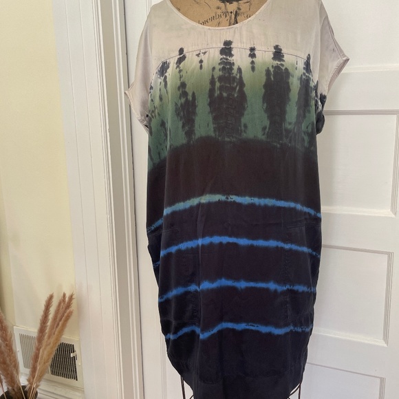 Green and Blue Tie Dyed Raquel Allegra Tunic Top - Picture 1 of 3